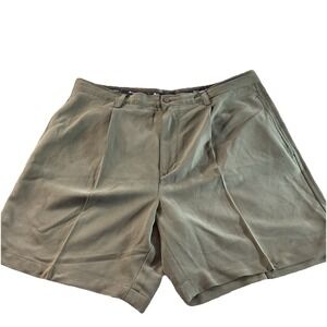 Tommy Bahama Silk Shorts Olive Green Pleated Front‎ Mens Size 36